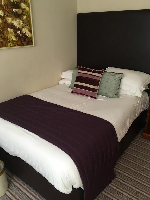 The Wyastone Hotel Cheltenham Zewnętrze zdjęcie