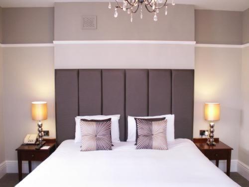 The Wyastone Hotel Cheltenham Zewnętrze zdjęcie