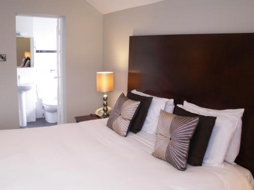 The Wyastone Hotel Cheltenham Zewnętrze zdjęcie